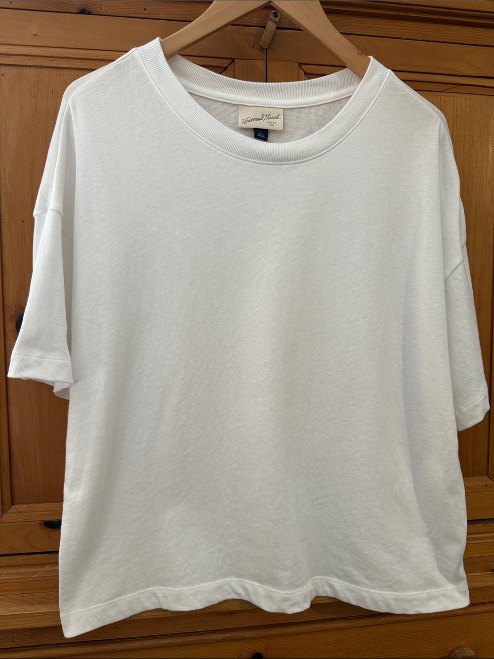 NWOT Universal Thread 100% Cotton Soft, Boxy Sweatshirt Tee, Large, White